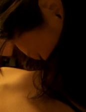 顶级尤物舔吮美乳挑逗蜜穴，浪叫连连欲仙欲死，多种体位疯狂抽插高潮内射